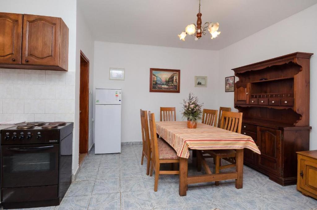 Apartments Drago 2039 Баньоле Екстериор снимка