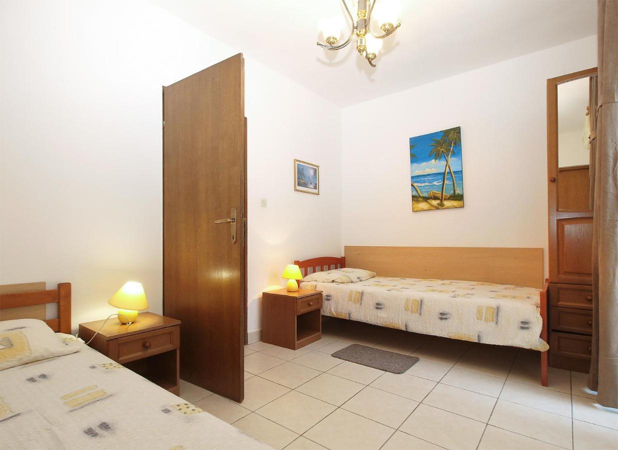 Apartments Drago 2039 Баньоле Екстериор снимка