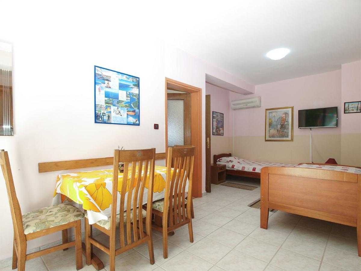 Apartments Drago 2039 Баньоле Екстериор снимка