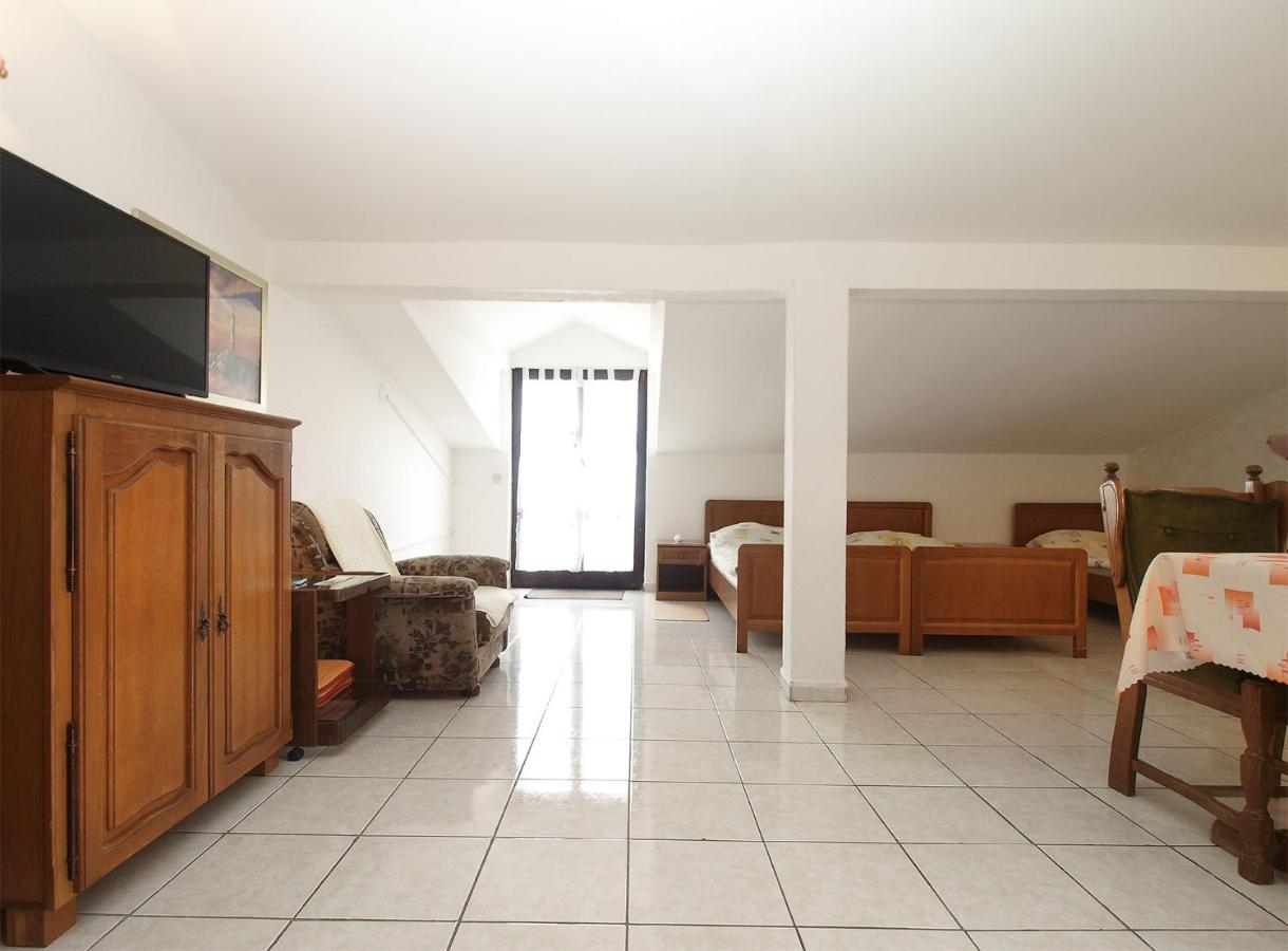 Apartments Drago 2039 Баньоле Екстериор снимка