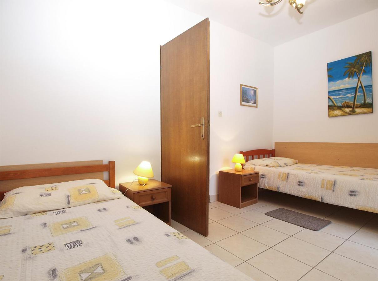 Apartments Drago 2039 Баньоле Екстериор снимка