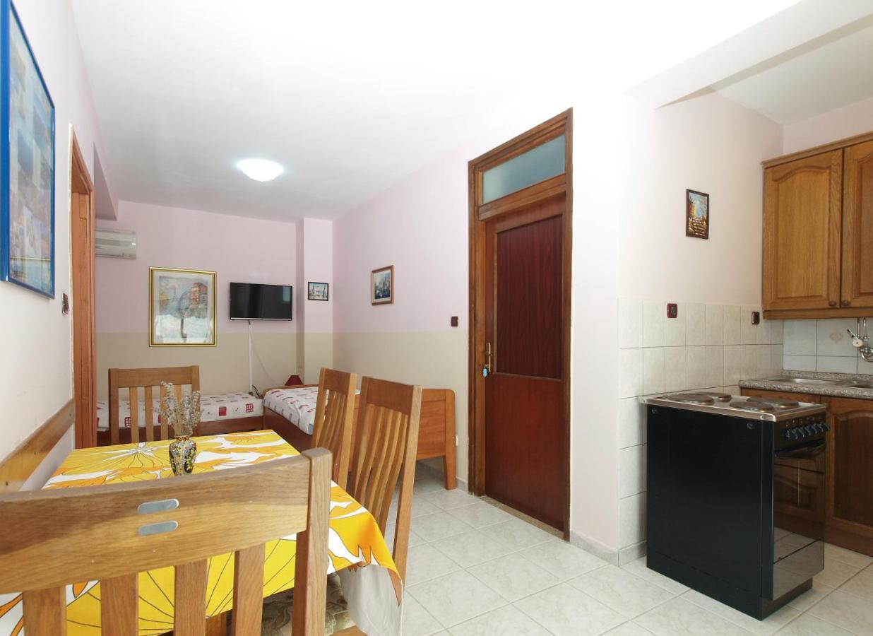 Apartments Drago 2039 Баньоле Екстериор снимка