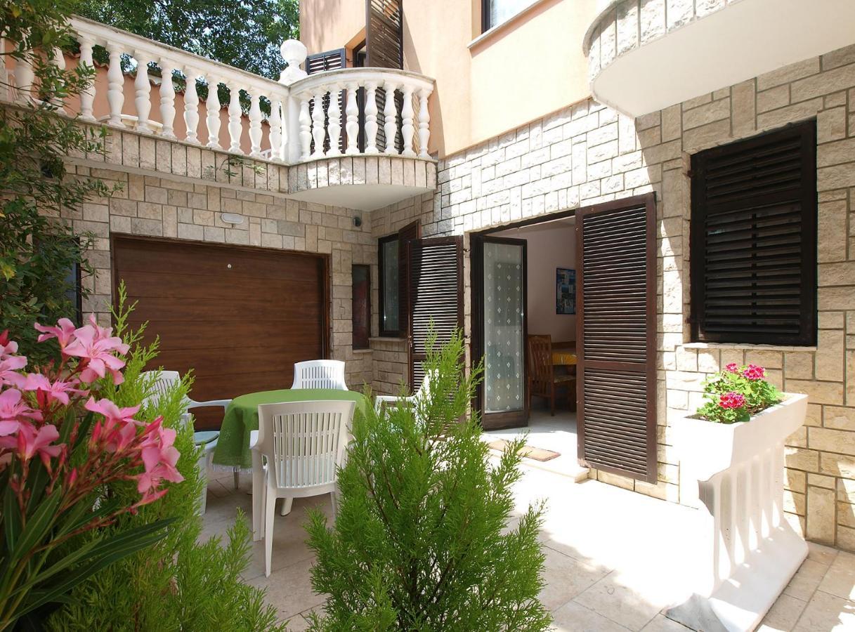 Apartments Drago 2039 Баньоле Екстериор снимка